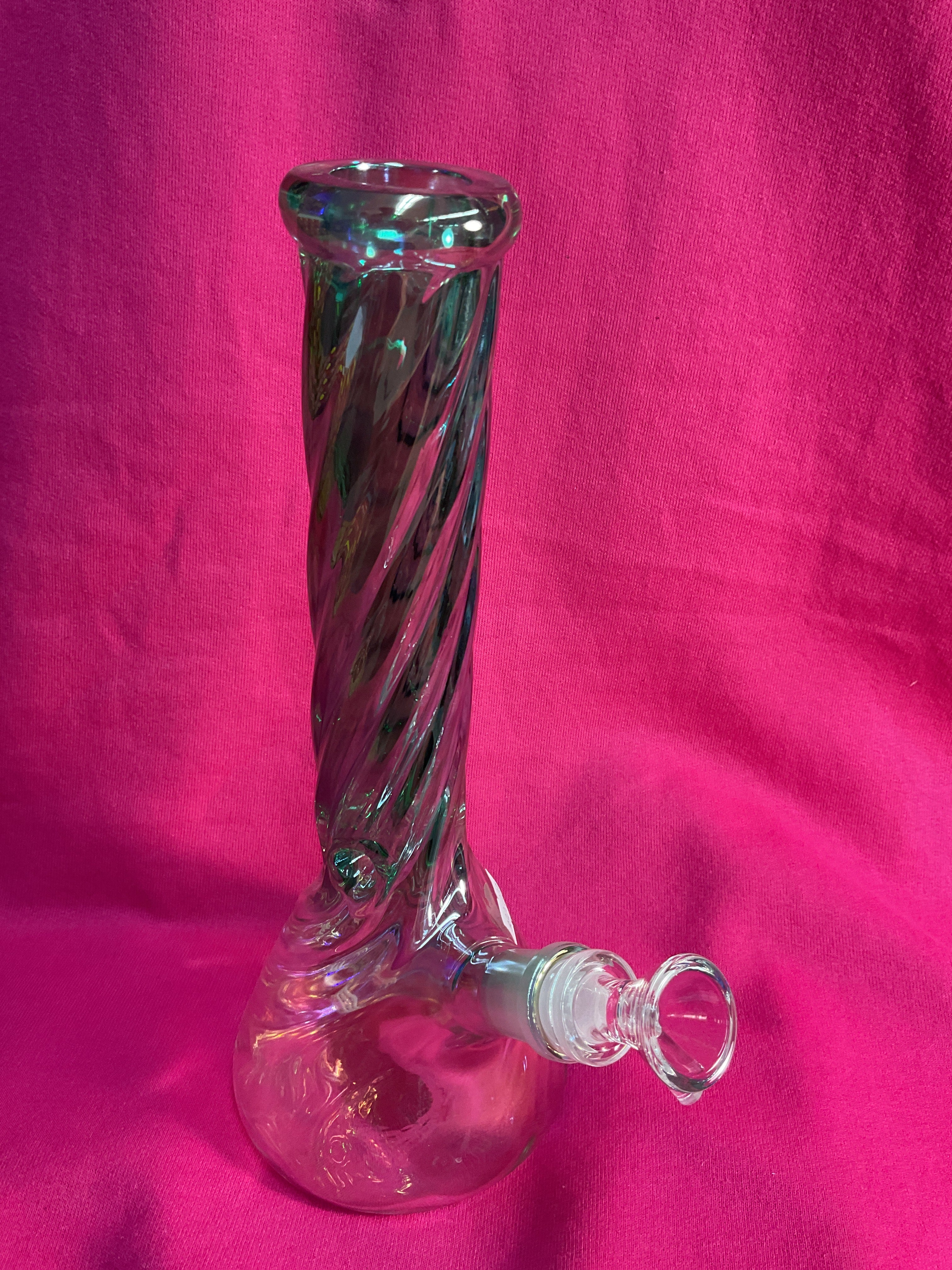 Green glass water pipe