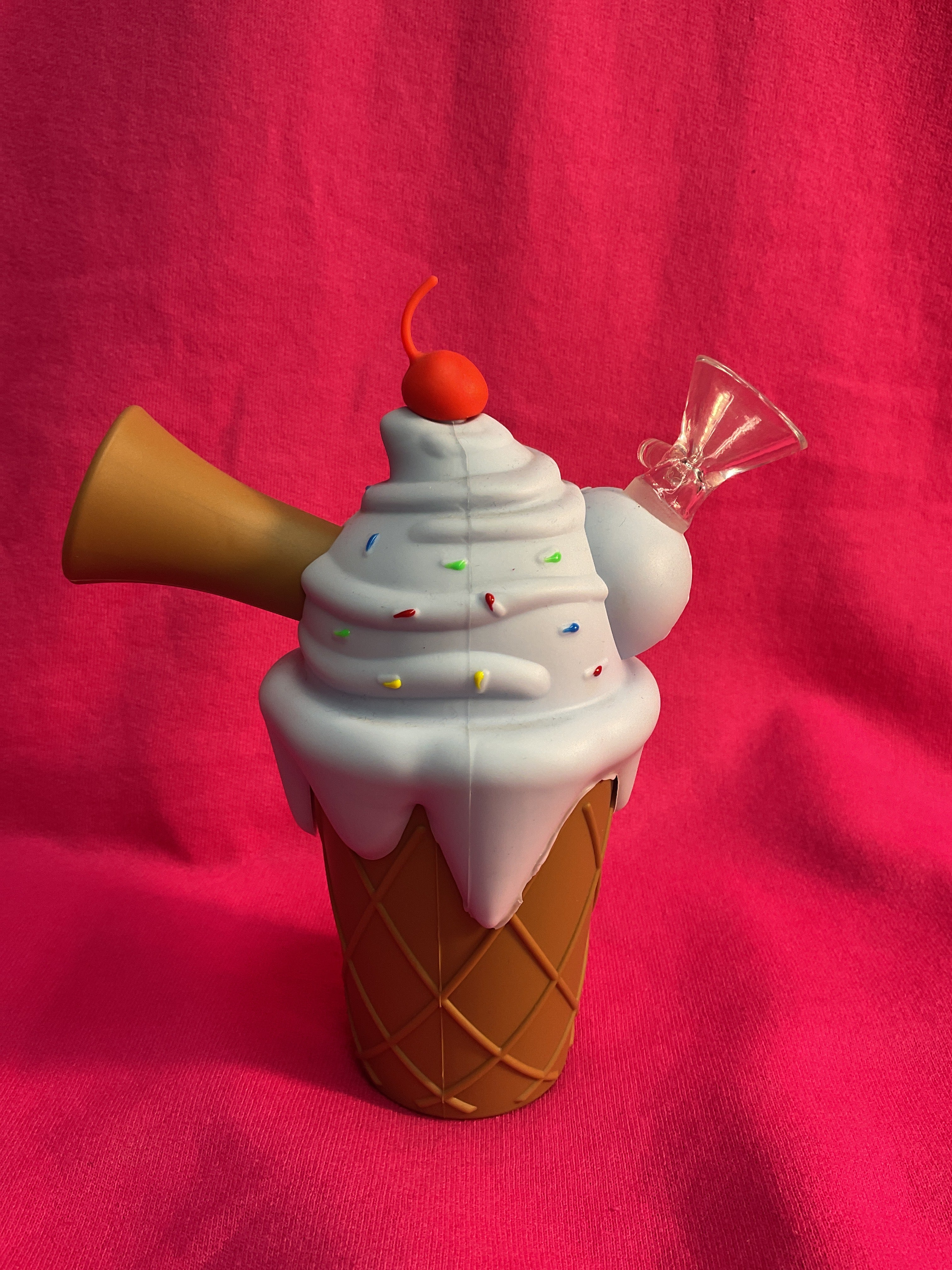 Ice cream silicone water bong