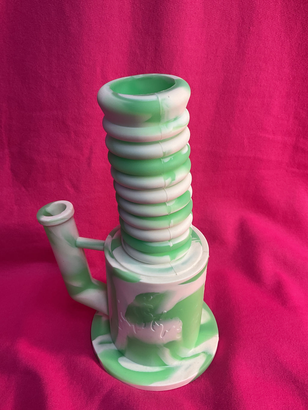 Silicone water pipe